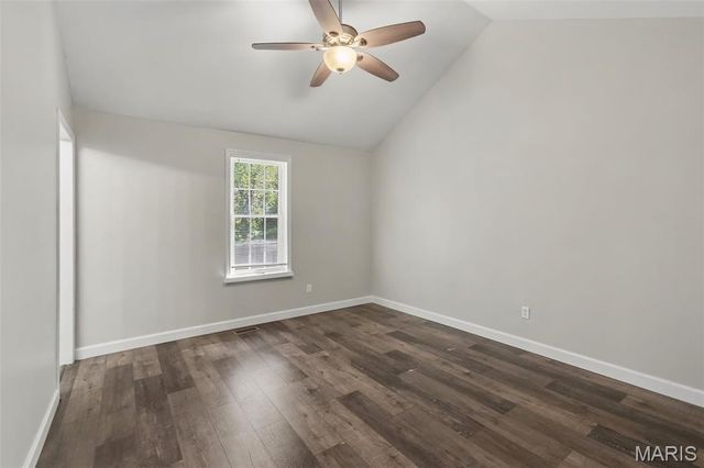 202 Barrington Drive, St Peters, MO 63376
