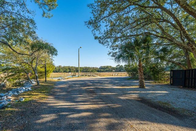1250 Seaside Plantation Drive, Charleston, SC 29412