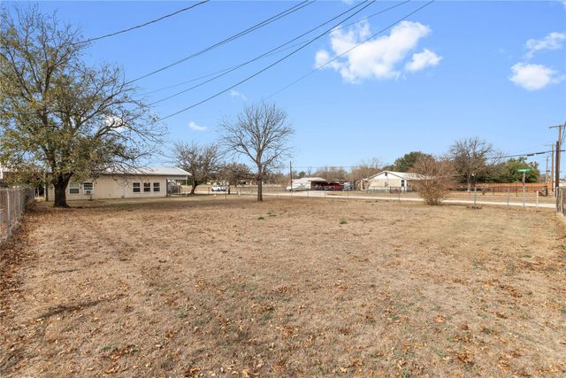 309 Goodwin, Bangs, TX 76823