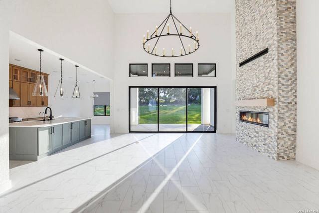 27815 Arrowsmith, Boerne, TX 78006