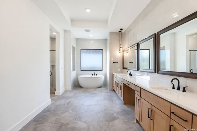 27815 Arrowsmith, Boerne, TX 78006