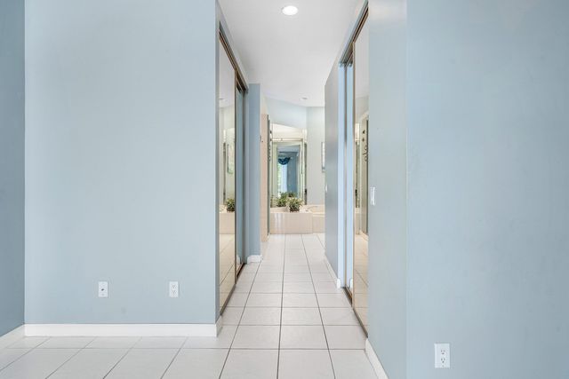 5022 SE Inkwood Way SE, Hobe Sound, FL 33455