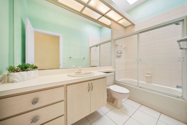 5022 SE Inkwood Way SE, Hobe Sound, FL 33455