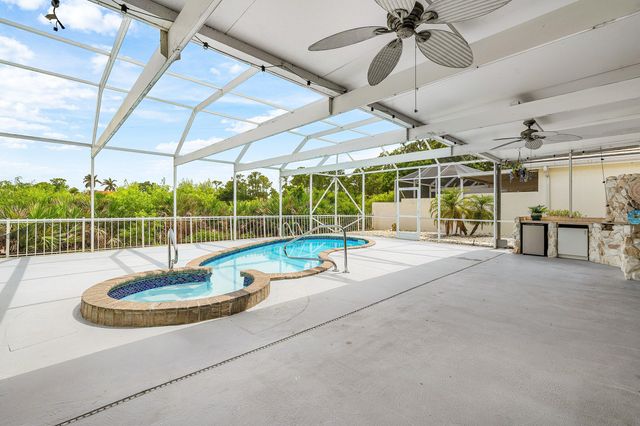 5022 SE Inkwood Way SE, Hobe Sound, FL 33455