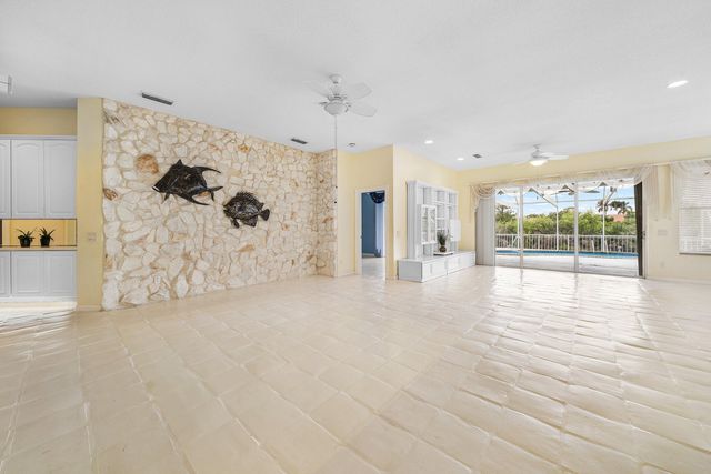 5022 SE Inkwood Way SE, Hobe Sound, FL 33455