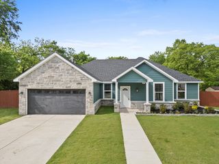 2822 Anderson Street, Greenville, TX 75401