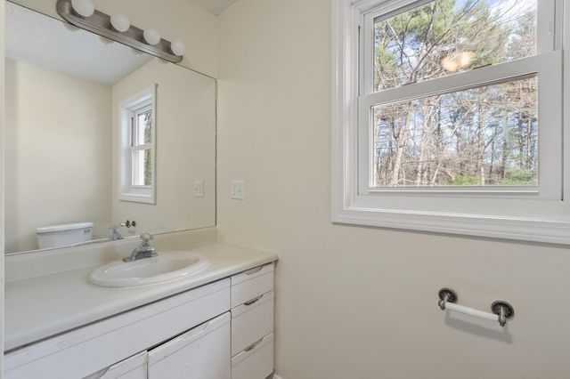 61 Beaver Pond Road, Weare, NH 03281