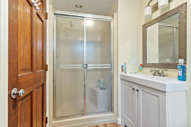 61 Beaver Pond Road, Weare, NH 03281