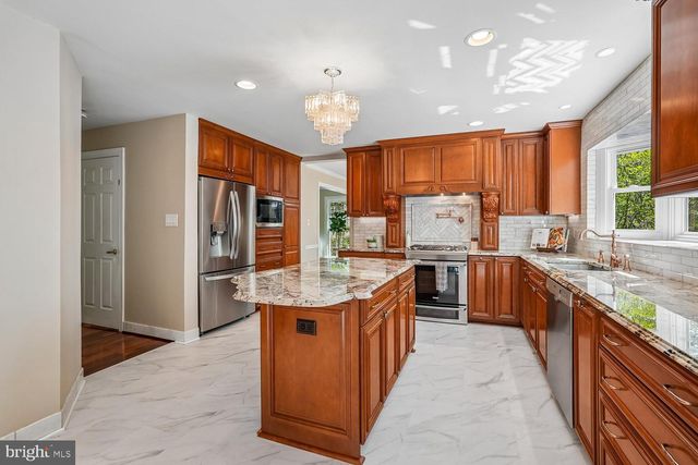 13113 WILLOW EDGE CT, Clifton, VA 20124
