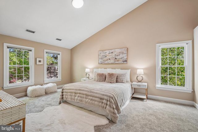 13113 WILLOW EDGE CT, Clifton, VA 20124