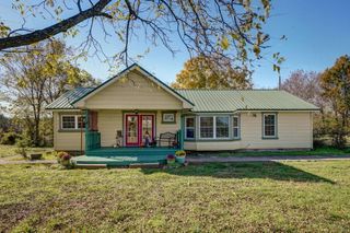 8065 N Farm Road 43, Ash Grove, MO 65604
