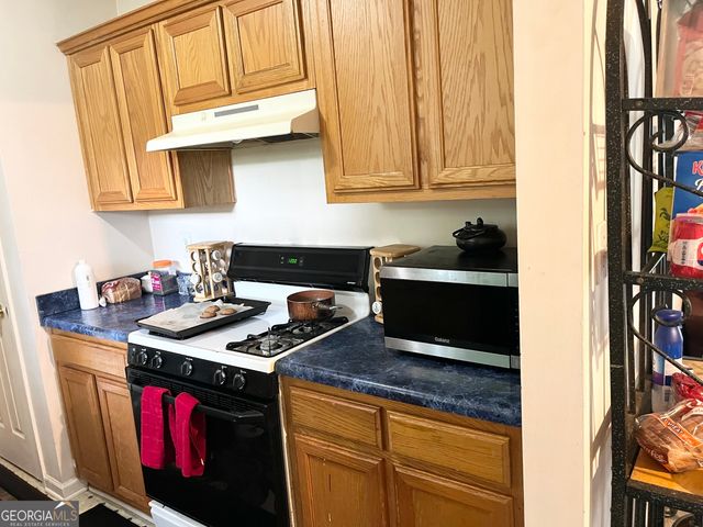 5781 Eagles Feather Lane, Riverdale, GA 30274