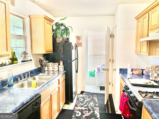 5781 Eagles Feather Lane, Riverdale, GA 30274