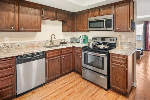 1673 Stone Edge Cir, El Cajon, CA 92021