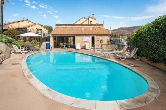 1673 Stone Edge Cir, El Cajon, CA 92021