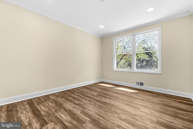6304 WESTRIDGE CT, Temple Hills, MD 20748
