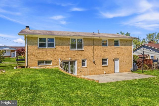 6304 WESTRIDGE CT, Temple Hills, MD 20748