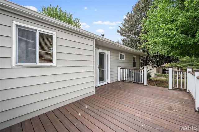 413 Ken Drive, St Charles, MO 63301