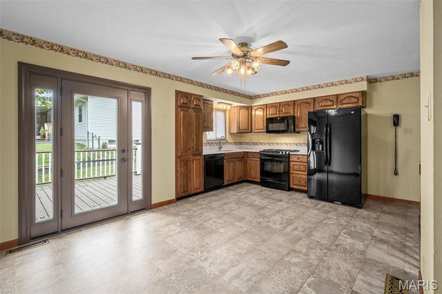 413 Ken Drive, St Charles, MO 63301