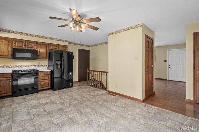 413 Ken Drive, St Charles, MO 63301