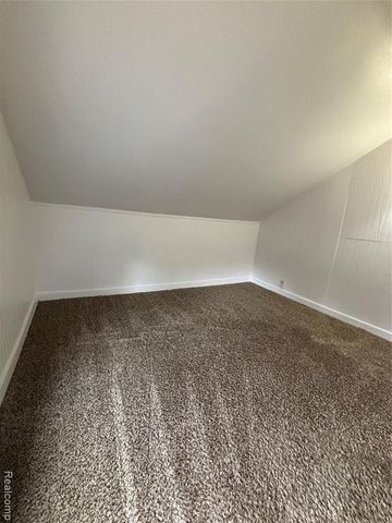 15130 Roach Drive, Linden, MI 48451