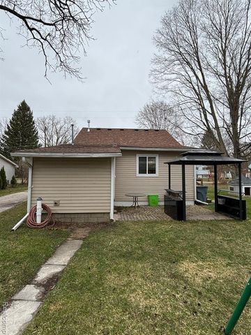 15130 Roach Drive, Linden, MI 48451