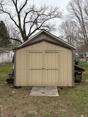 15130 Roach Drive, Linden, MI 48451