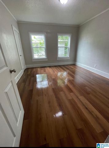 607 11TH AVENUE, Midfield, AL 35228