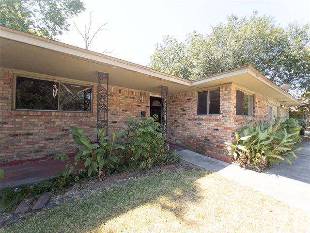 814 Eastlake Street, Houston, TX 77034