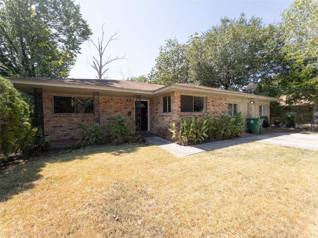 814 Eastlake Street, Houston, TX 77034