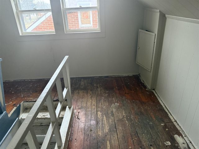 7560 Prospect Avenue, Warren, MI 48091