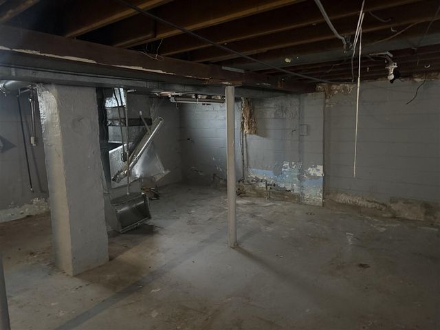 7560 Prospect Avenue, Warren, MI 48091