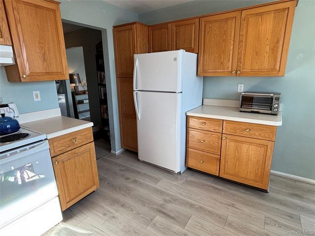 678 Sierra Vista Lane, Valley Cottage, NY 10989