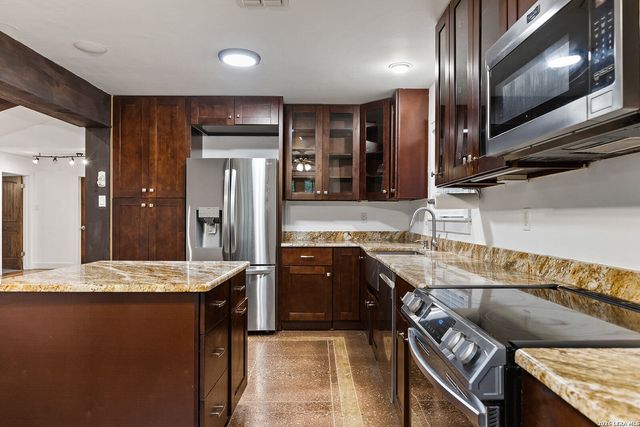 10116 Dos Cerros, Boerne, TX 78006