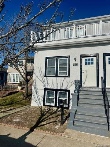 661 E Olive Street, Long Beach, NY 11561