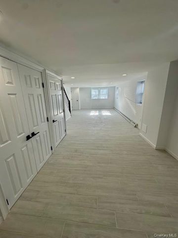 661 E Olive Street, Long Beach, NY 11561