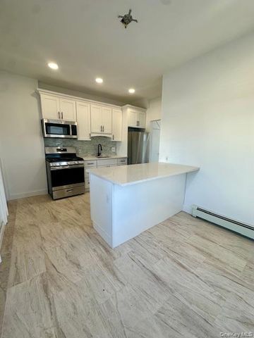 661 E Olive Street, Long Beach, NY 11561