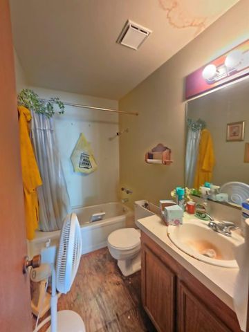 2600 Avenue F, Bay City, TX 77414