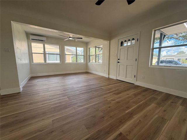 4736 11TH AVENUE N, St Petersburg, FL 33713