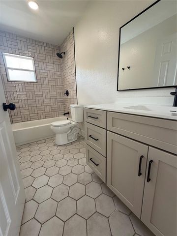 4736 11TH AVENUE N, St Petersburg, FL 33713