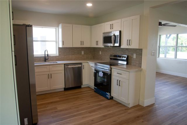 4736 11TH AVENUE N, St Petersburg, FL 33713