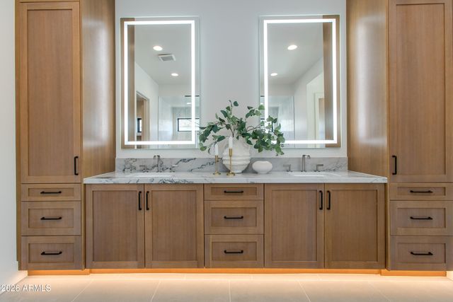 6915 E Jenan Drive, Scottsdale, AZ 85254