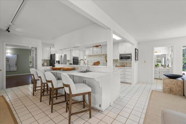 14721 Live Oak Lane, Saratoga, CA 95070