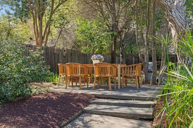 14721 Live Oak Lane, Saratoga, CA 95070