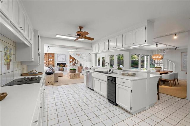 14721 Live Oak Lane, Saratoga, CA 95070