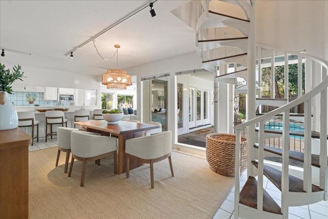 14721 Live Oak Lane, Saratoga, CA 95070