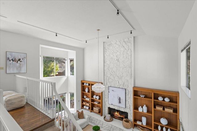 14721 Live Oak Lane, Saratoga, CA 95070