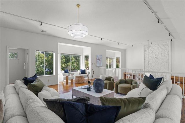 14721 Live Oak Lane, Saratoga, CA 95070