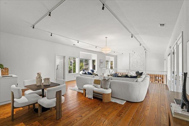 14721 Live Oak Lane, Saratoga, CA 95070