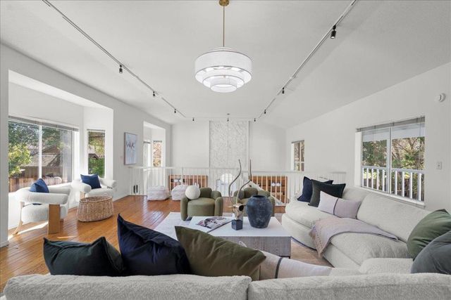 14721 Live Oak Lane, Saratoga, CA 95070